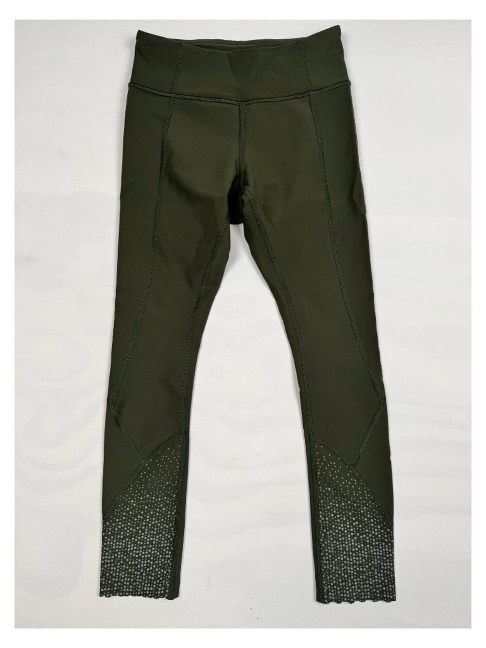 Lululemon Tight Stuff Tight II 25" Dark Olive Reflective Scalloped Leggings 4